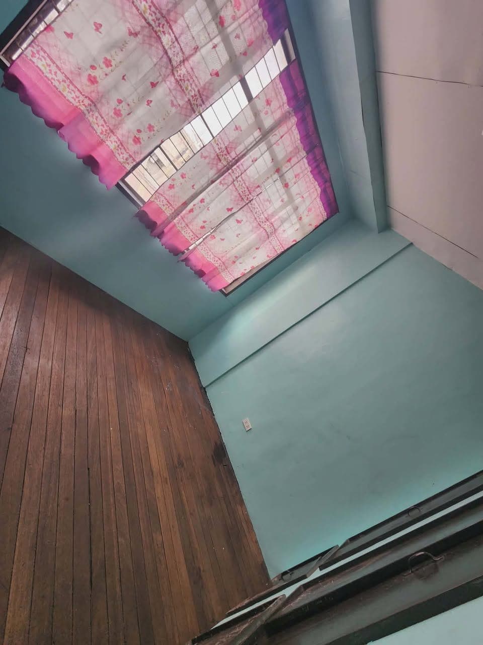 ROOM FOR RENT - photo 1