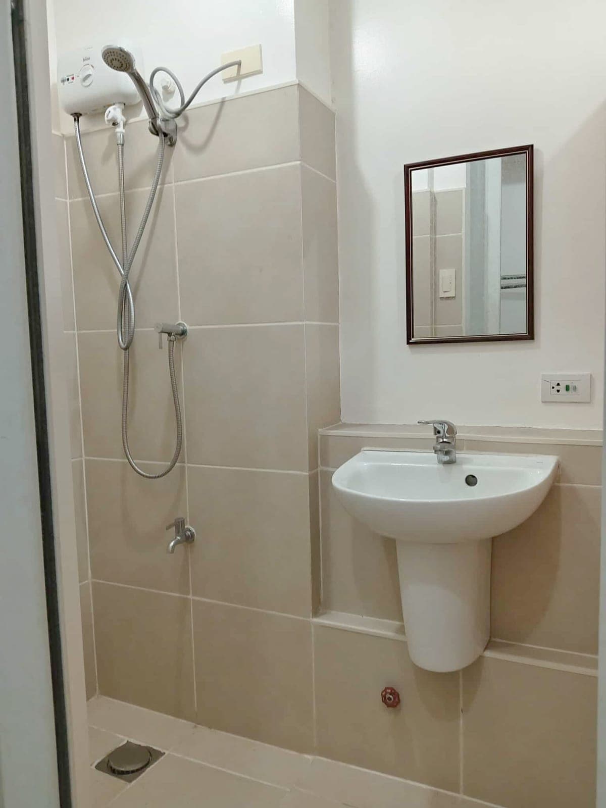 𝖯15,000/𝖫𝗈𝗇𝗀𝗍𝖾𝗋𝗆 𝖱𝖾𝗇𝗍 𝖮𝗇𝗅𝗒! ‼️ 𝖠𝖵𝖠𝖨𝖫𝖠𝖡𝖫𝖤 𝖥𝖮𝖱 𝖵𝖨𝖤𝖶𝖨𝖭𝖦 ‼️ - photo 4