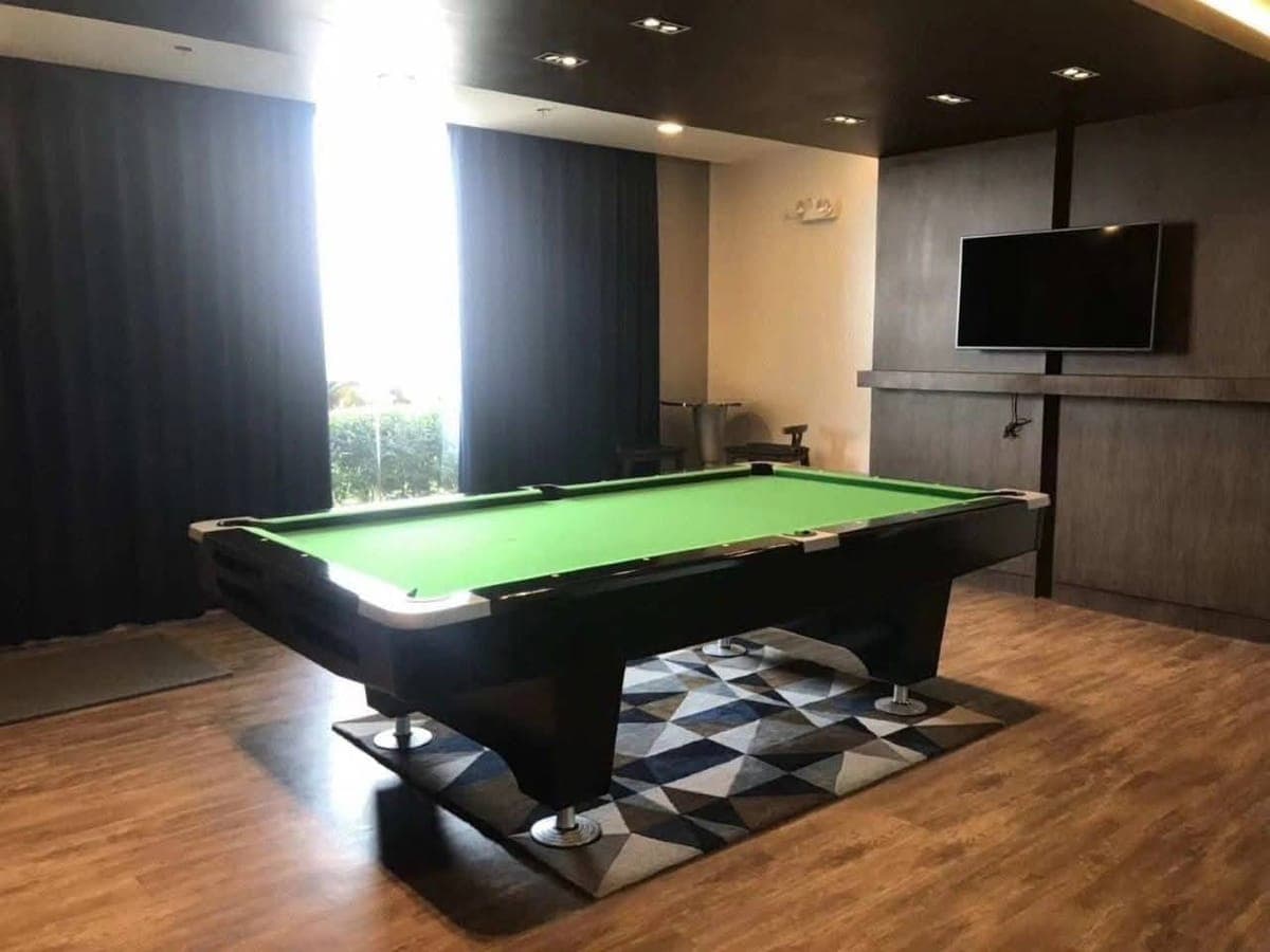 𝐅𝐎𝐑 𝐑𝐄𝐍𝐓 One Bedroom with Balcony Condo in PASEO DE ROCES CONDOMINIUMS - photo 4