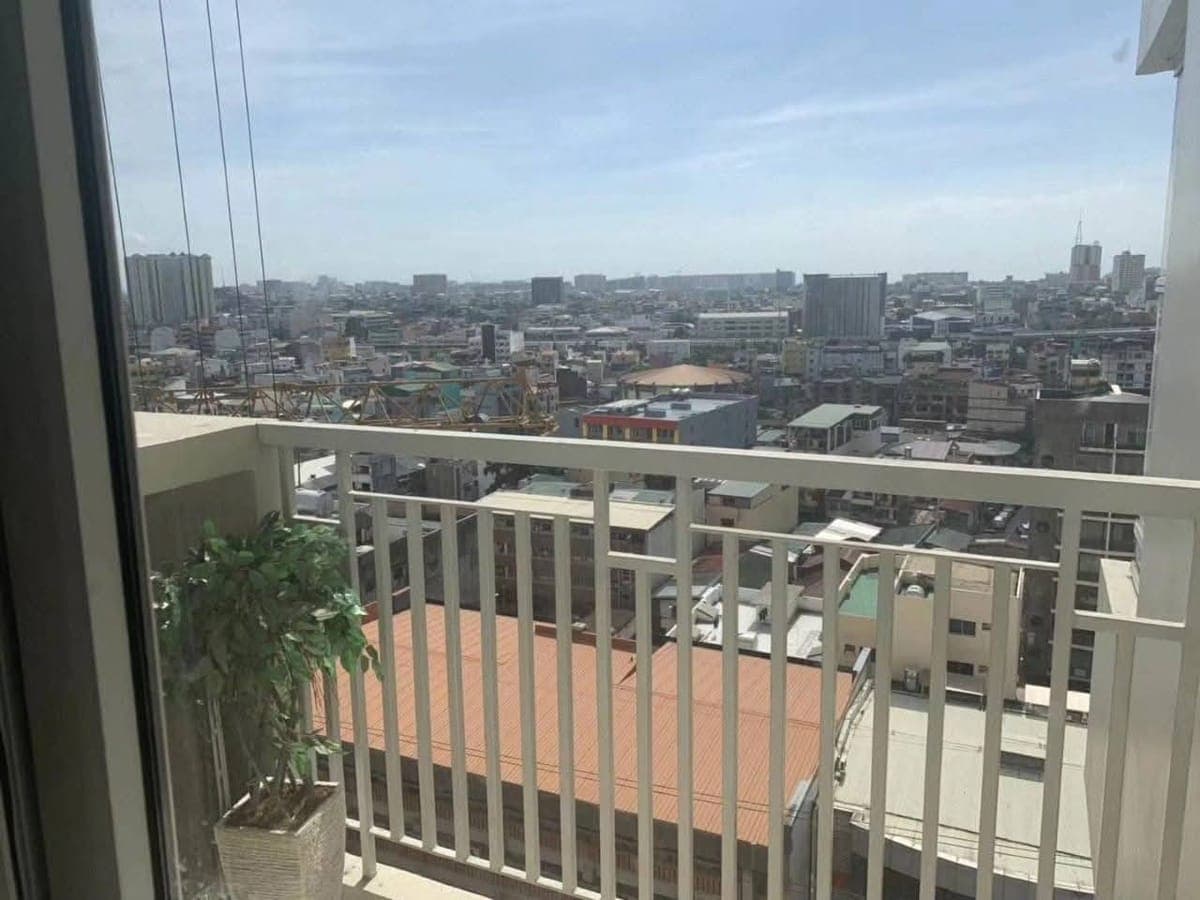 𝐅𝐎𝐑 𝐑𝐄𝐍𝐓 One Bedroom with Balcony Condo in PASEO DE ROCES CONDOMINIUMS - photo 8