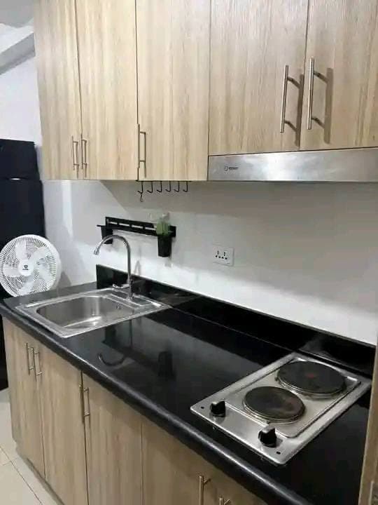 𝐅𝐎𝐑 𝐑𝐄𝐍𝐓 One Bedroom with Balcony Condo Unit at Shore 2, Residences near MOA - photo 1