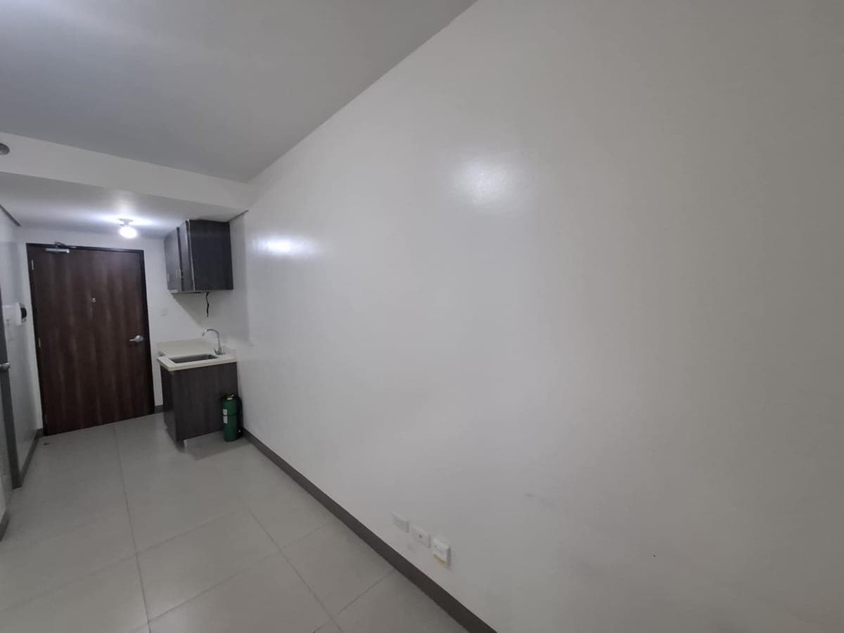 Semi Furnished Studio Condo Unit For Rent - Unit 827 Studio 7 - photo 22