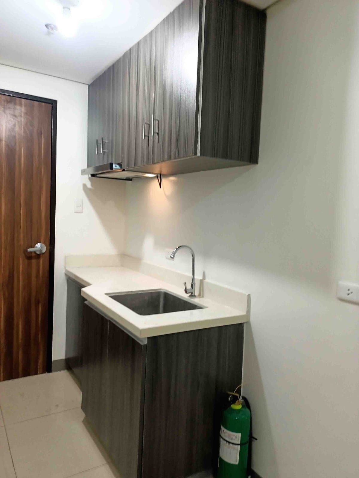 Semi Furnished Studio Condo Unit For Rent - Unit 827 Studio 7 - photo 23