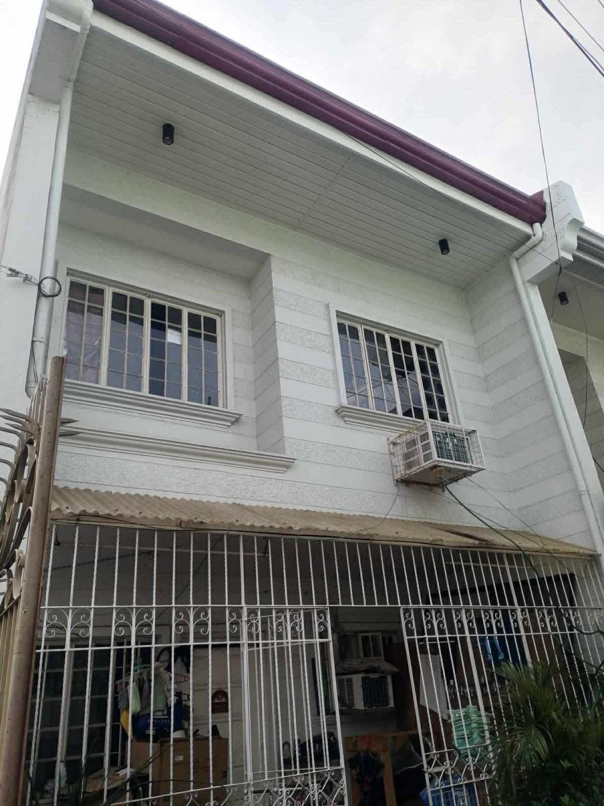 3BR 2TB 2 Car Garage Townhouse in West Fairview Subd. QC available 2nd week of May. - photo 7