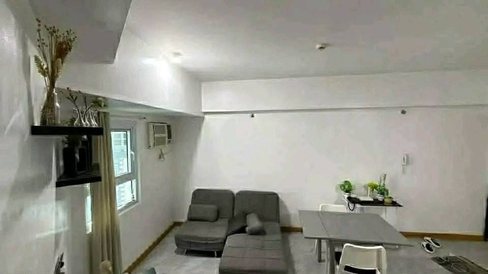 𝐅𝐎𝐑 𝐑𝐄𝐍𝐓 One Bedroom Condo Unit with Balcony in BGC Taguig at Trion Towers. - photo 5