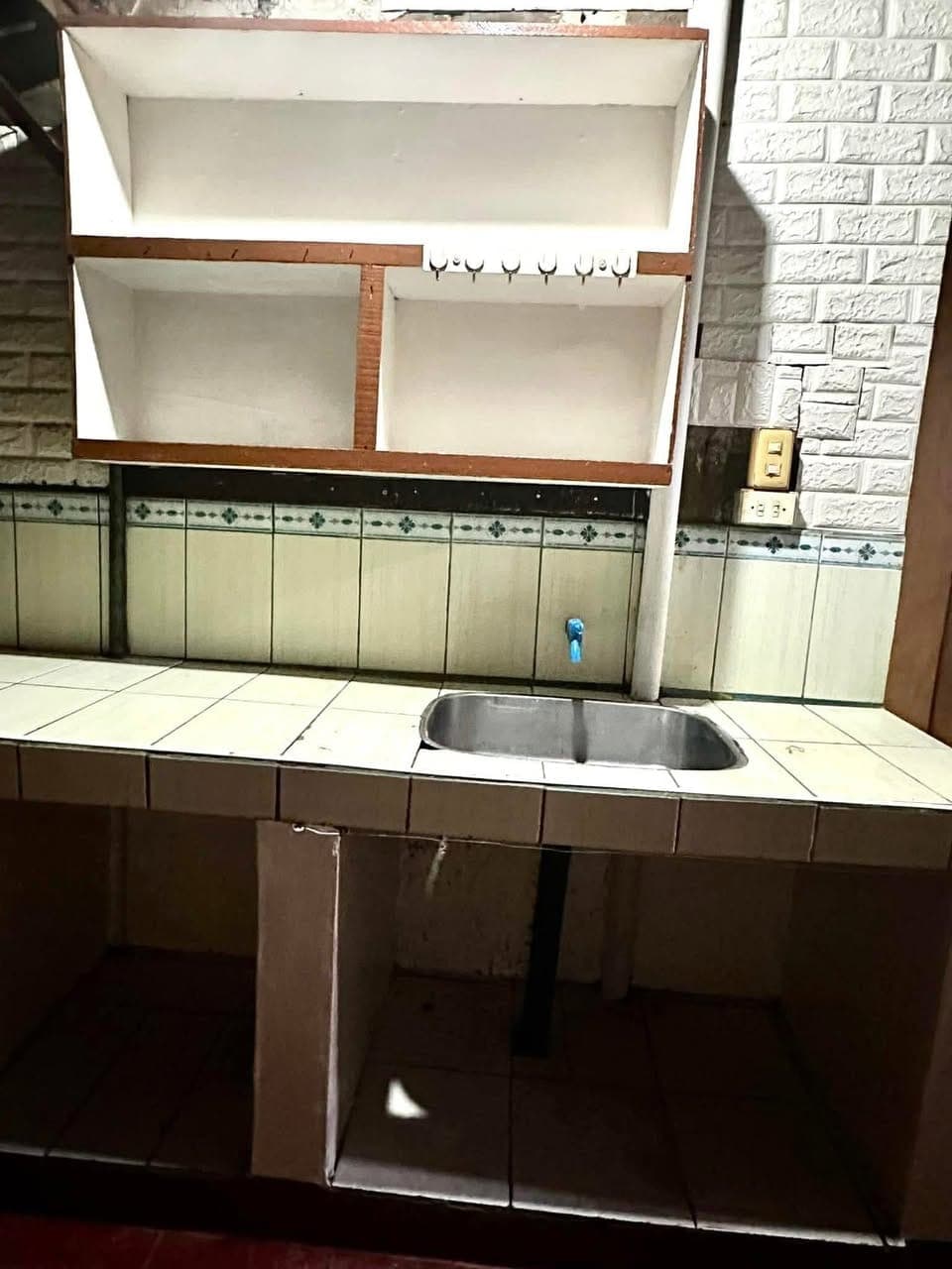 —-Apartment for Rent—- - photo 2