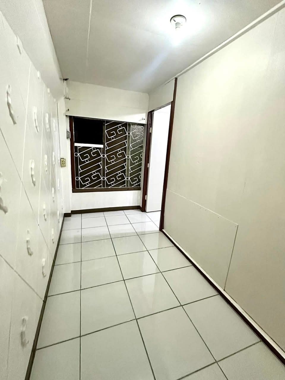 —-Apartment for Rent—- - photo 3