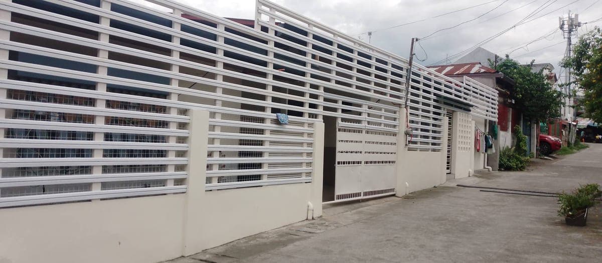 Available! - photo 4