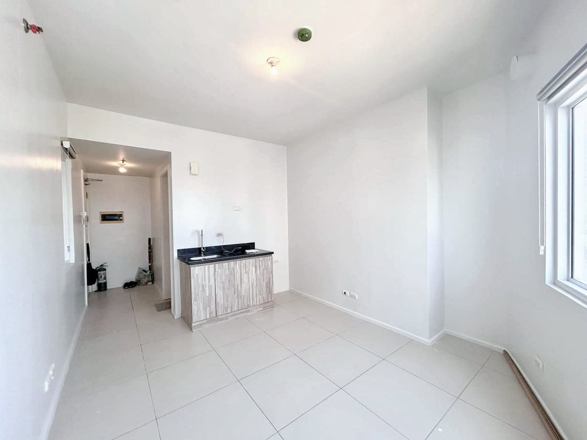 ₱14,000 ONLY! Studio for Rent in Circulo Verde, QC 🔥 - photo 8