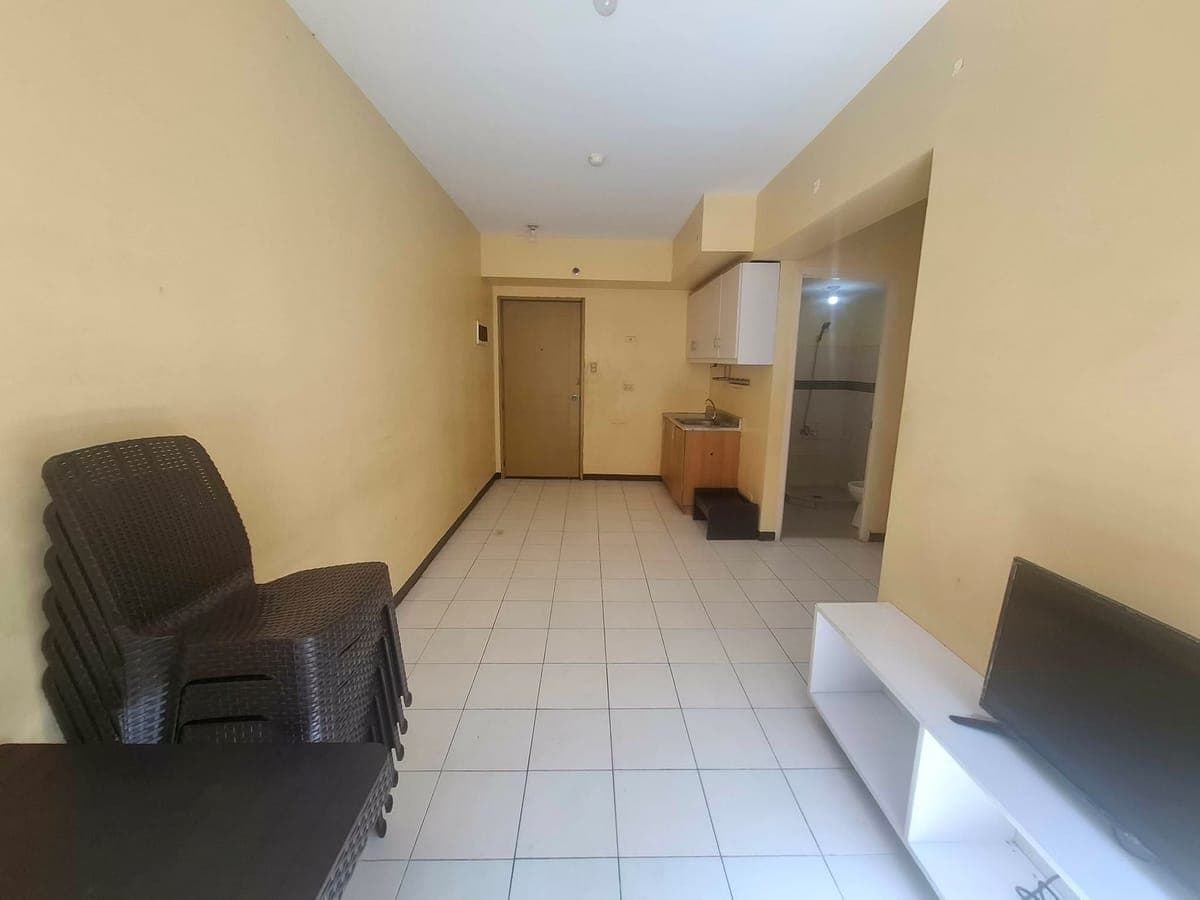 Semi Furnished 3 Bedroom Condo Unit For Rent - Unit 401 Alpaca Building at Lions Park Residences - photo 32