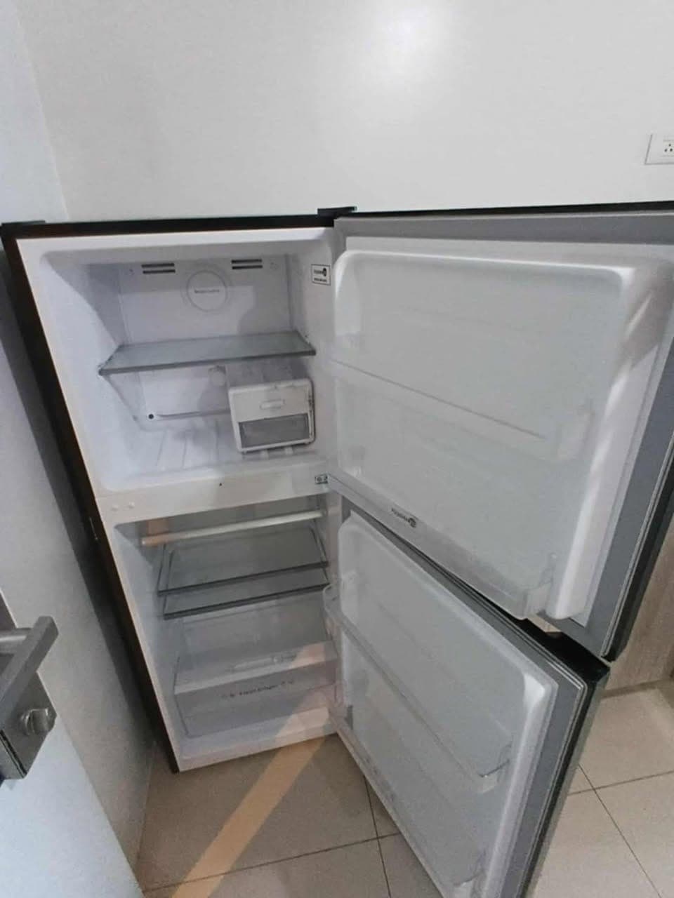 📍100 west ,, Makati City - photo 2