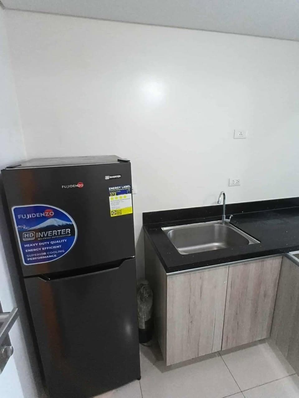 📍100 west ,, Makati City - photo 4