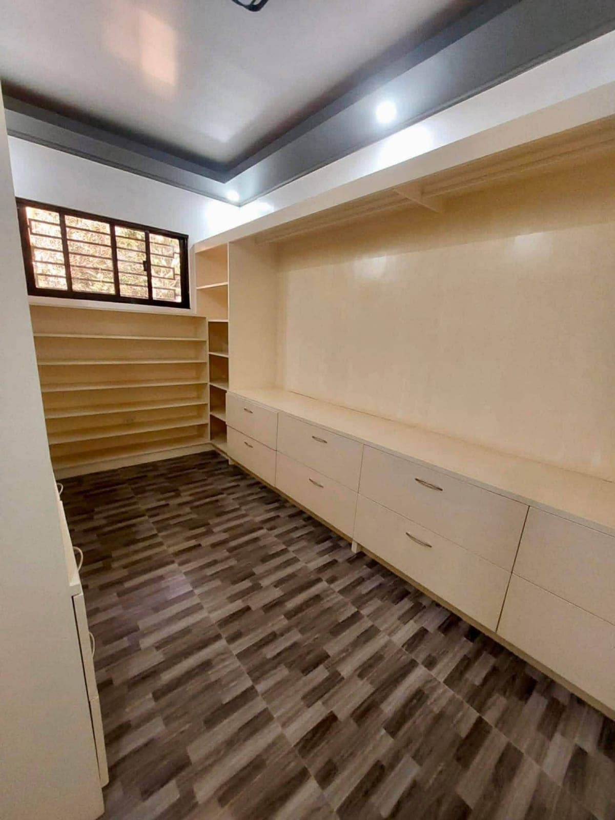 🏡 Beautiful Western-Style Fully Furnished Home for    Rent in Toril, Davao City! - photo 14