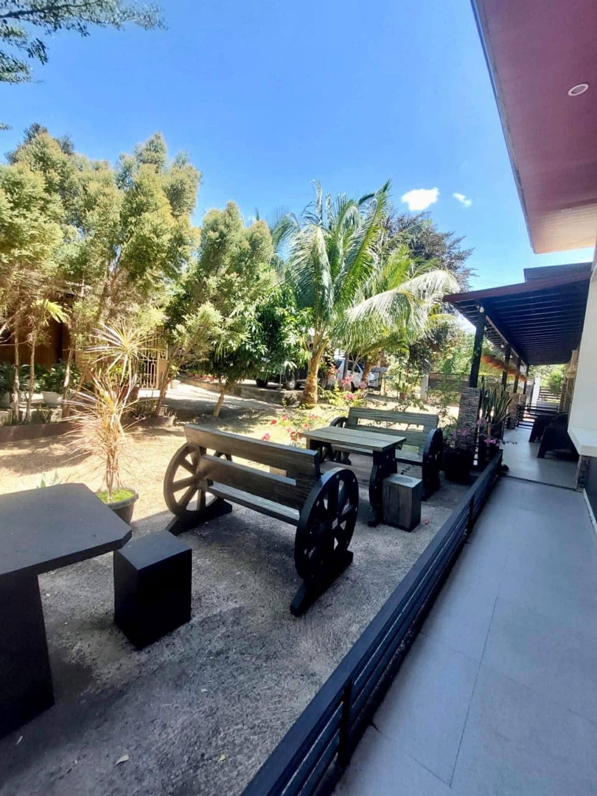 🏡 Beautiful Western-Style Fully Furnished Home for    Rent in Toril, Davao City! - photo 23