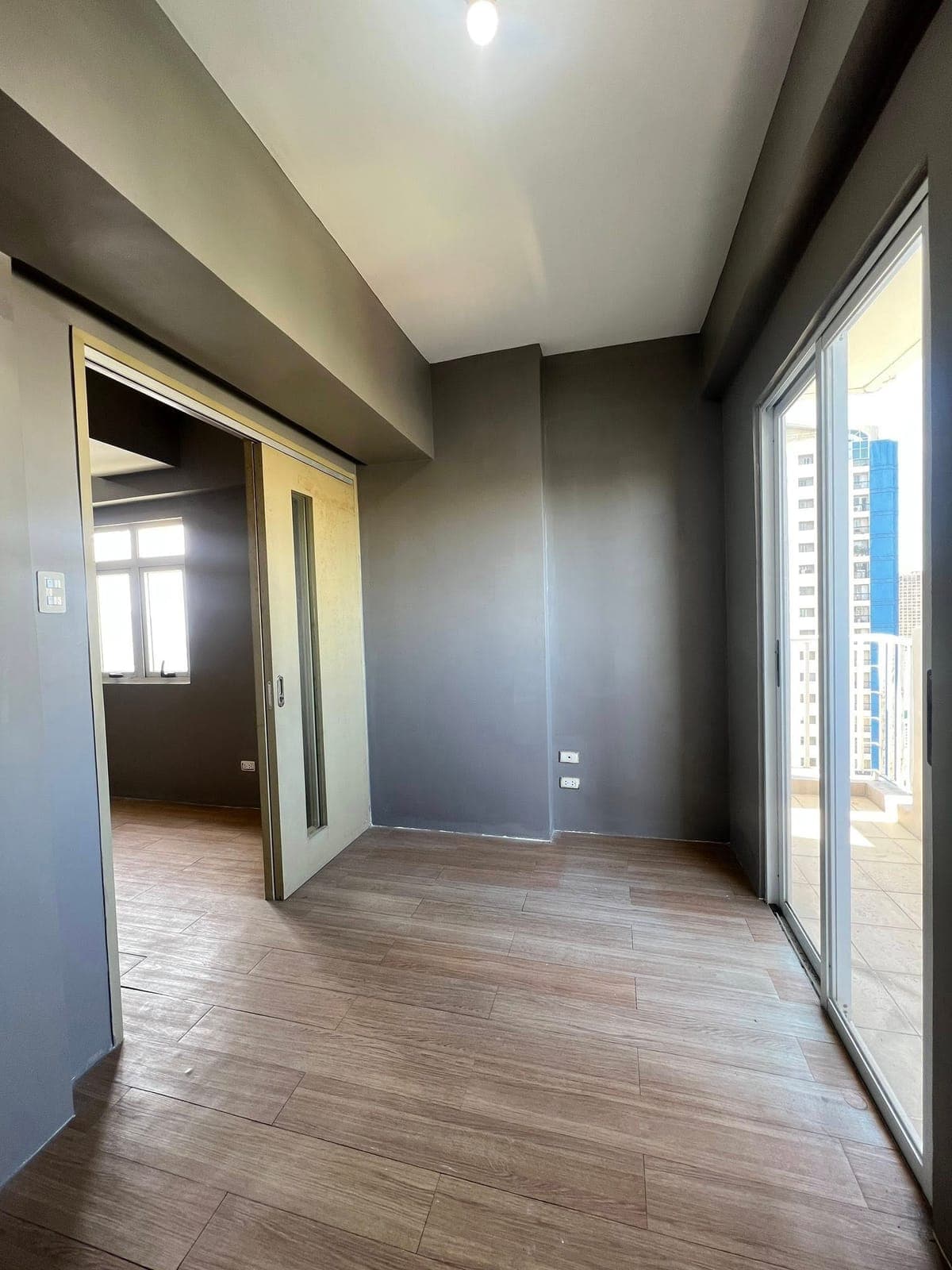 📍LAUREANO DI TREVI TOWERS - photo 1