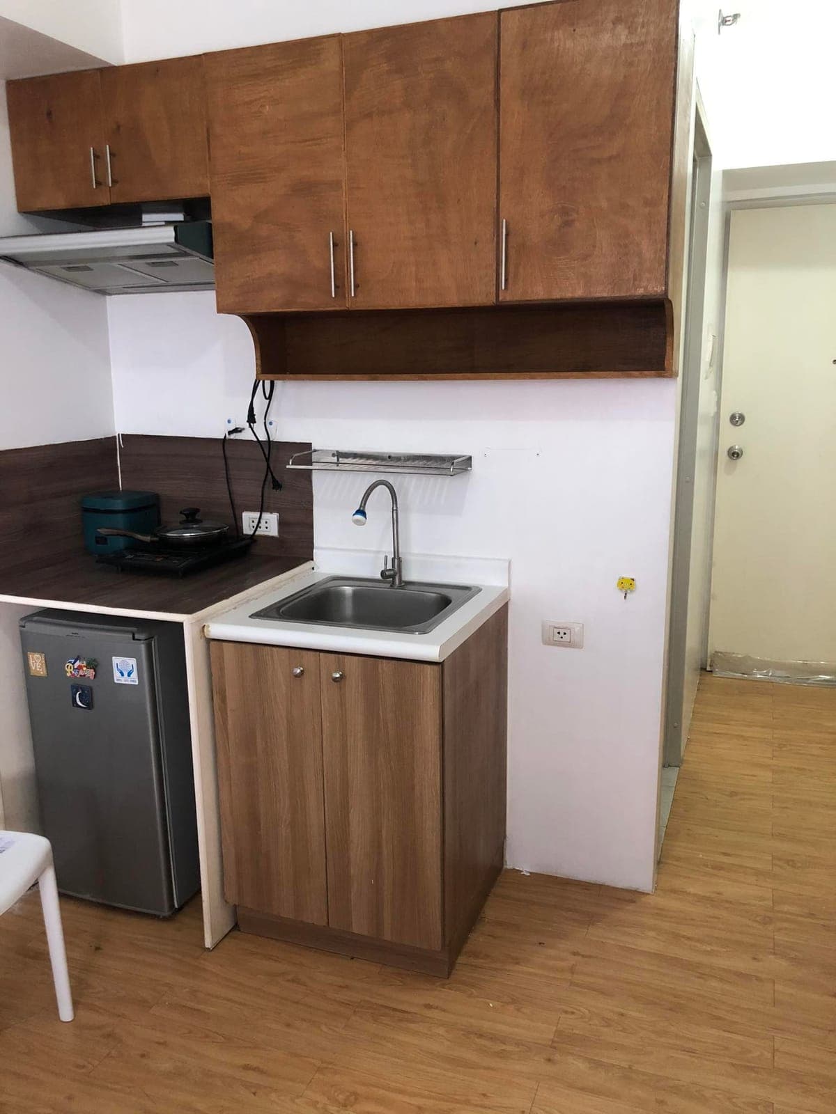 STUDIO SEMI FURNISHED FOR RENT (CONDO) - photo 8