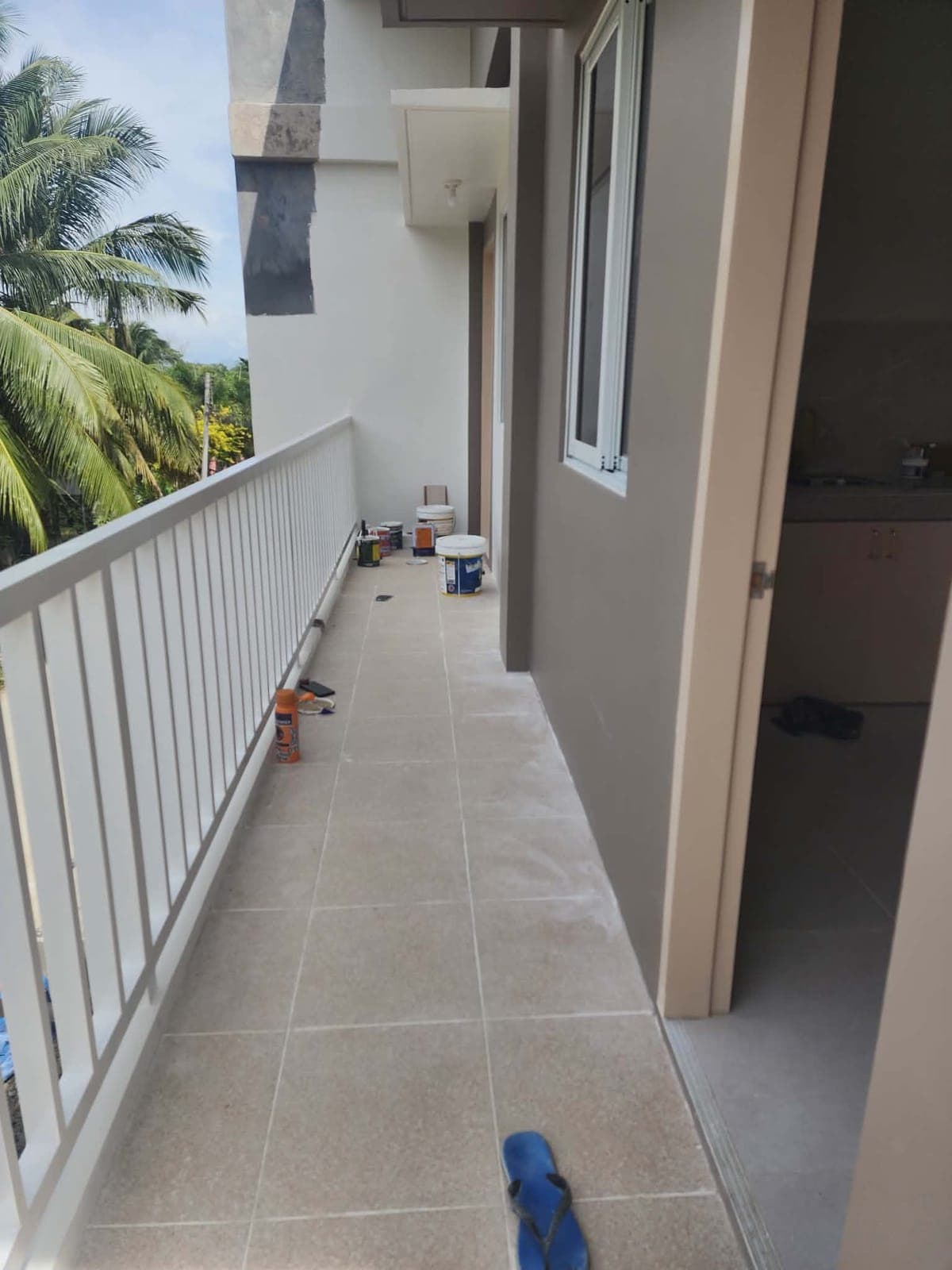 1 bedroom brand-new apartment near Damosa for rent for only P10,500 monthly - photo 1