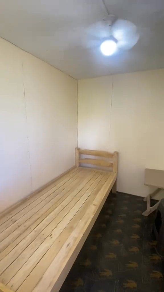 RESPECT POST - photo 2