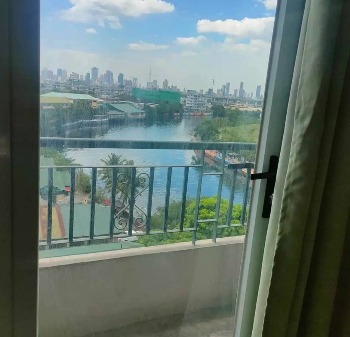 Condominium for Rent! River Green Residences Sta. Ana, Manila. - photo 2