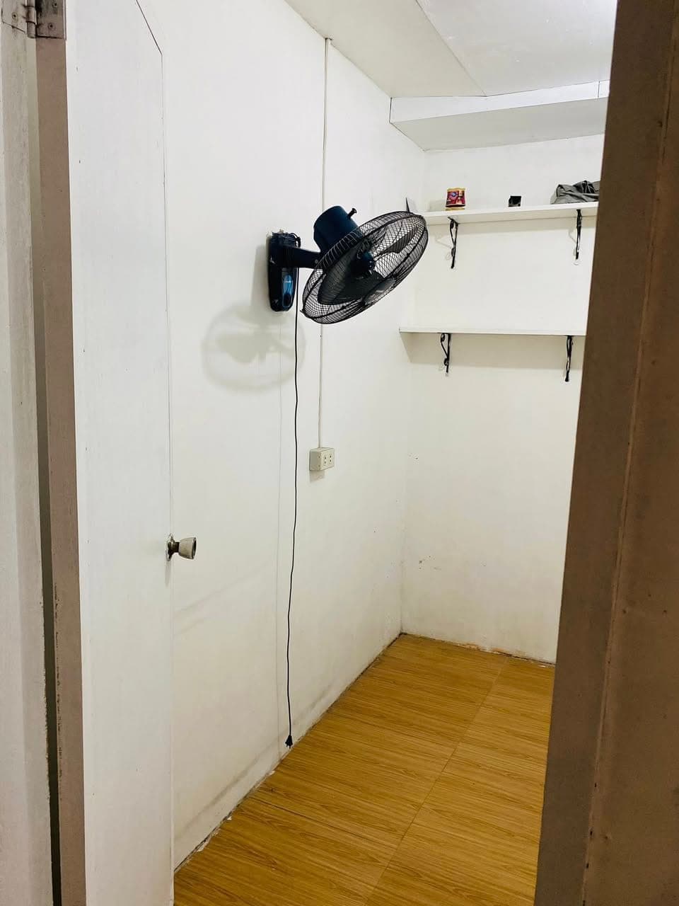 ROOM FOR RENT - photo 3