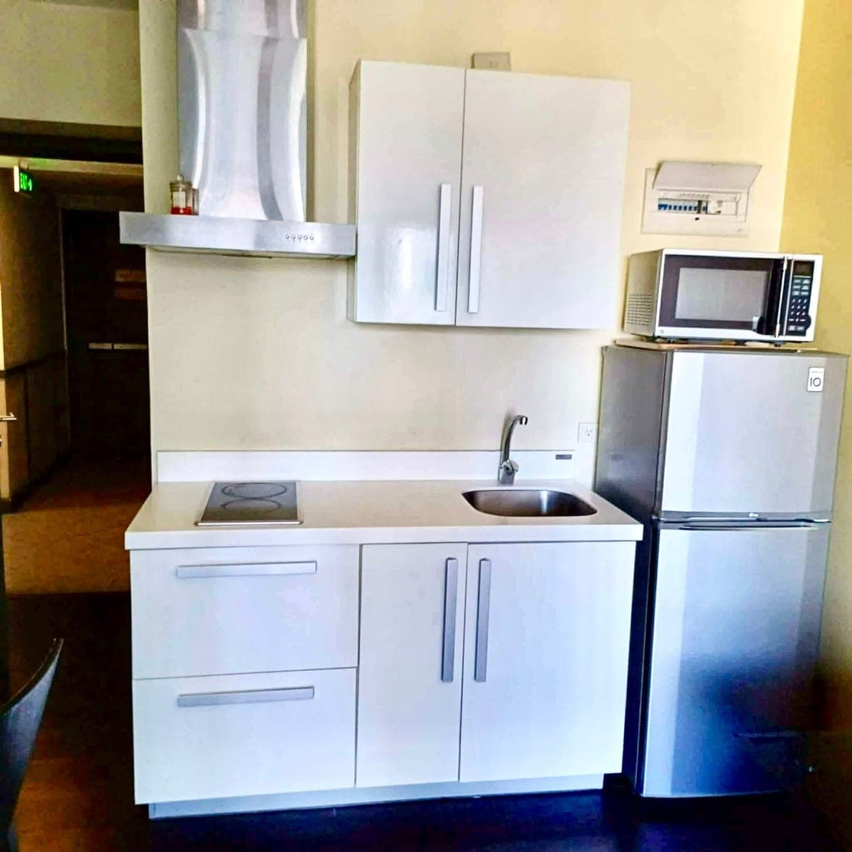 📍Knightbridge Residences , Makati City - photo 4