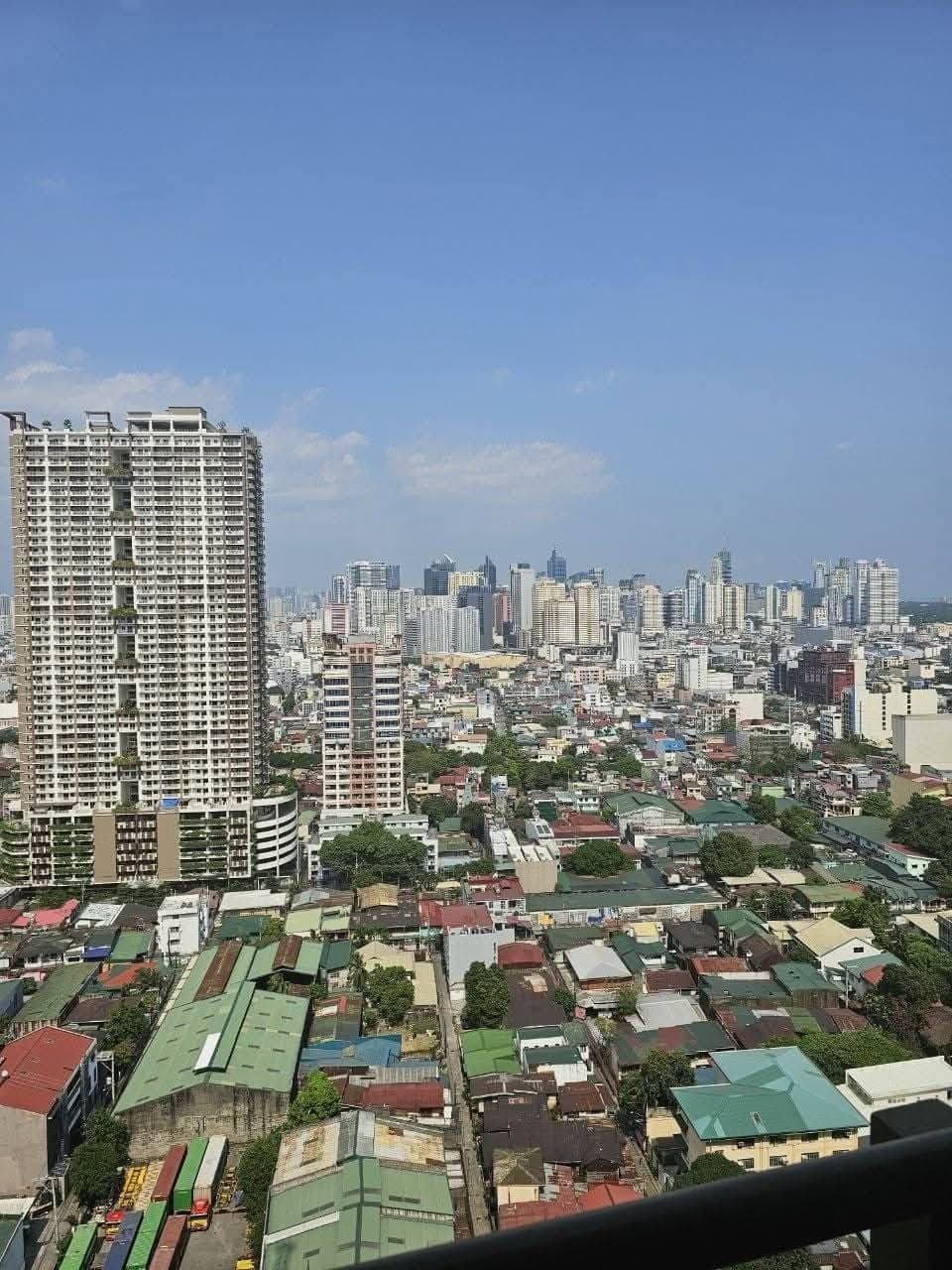 𝐅𝐎𝐑 𝐑𝐄𝐍𝐓 Two Bedroom with Balcony Unit in La Verti Residences - photo 1