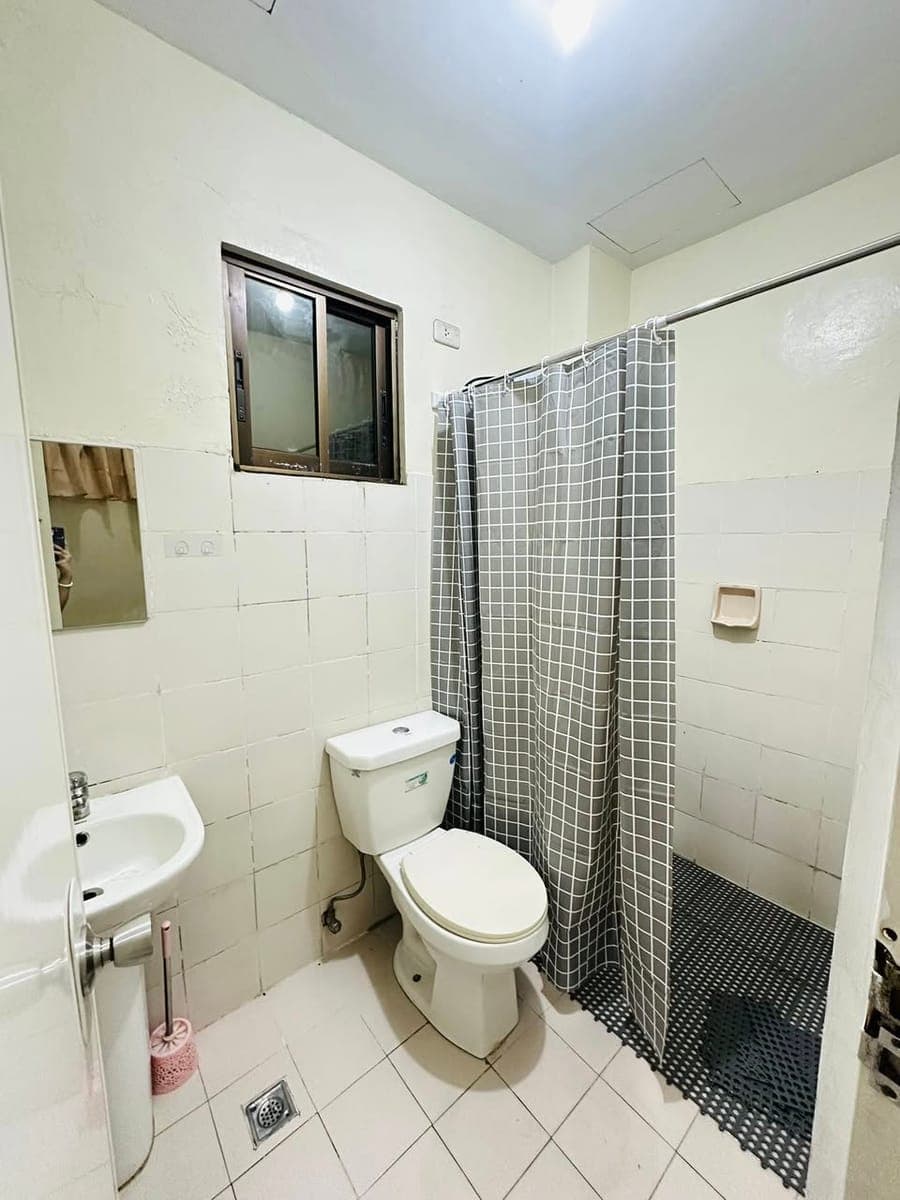3,299 Air-CONDITIONED FEMALE BEDSPACE AVAILABLE ‼️ BACLARAN AREA - photo 4