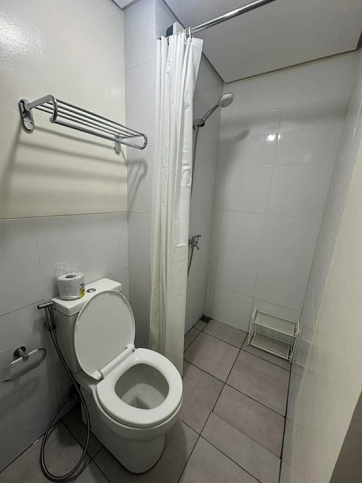 CONDO UNIT FOR RENT | Corner Unit | Studio Type - photo 6