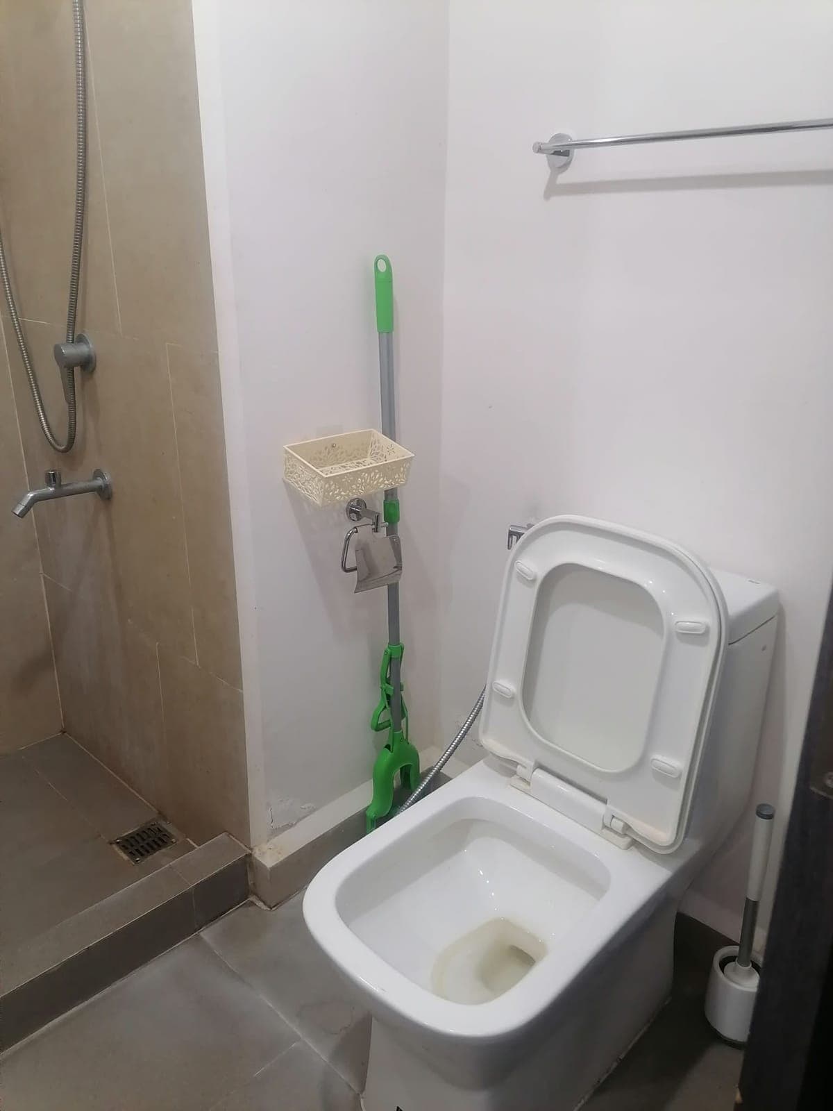 🚨 RUSH RENT 🚨🏘️ 1 Bedroom — Makati City - photo 2