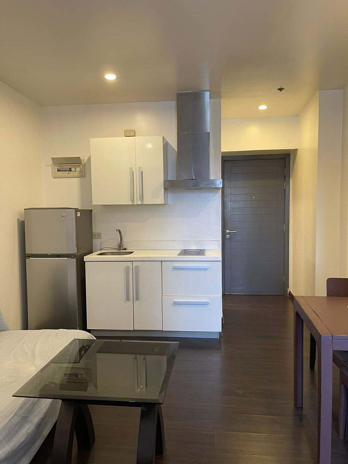 For Rent📍 knightbridge Residences 🌇Studio Type - photo 1