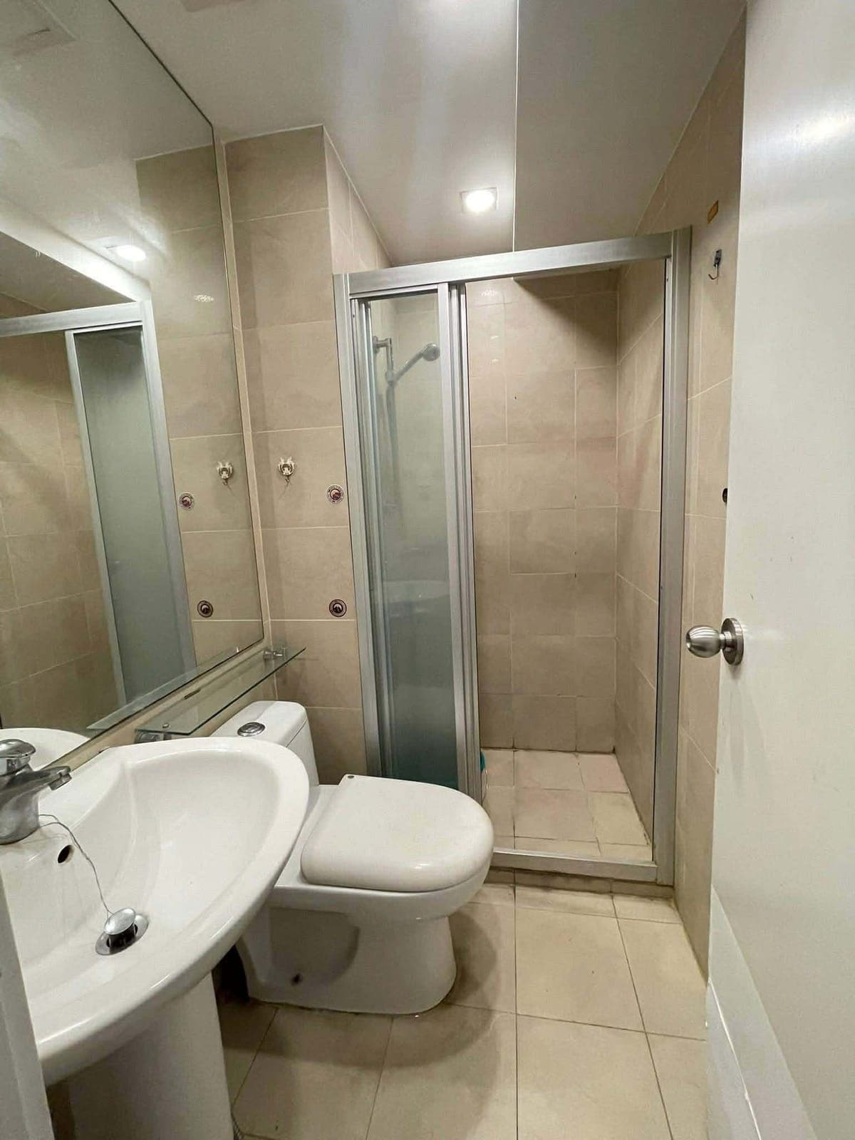 For Rent📍 knightbridge Residences 🌇Studio Type - photo 2