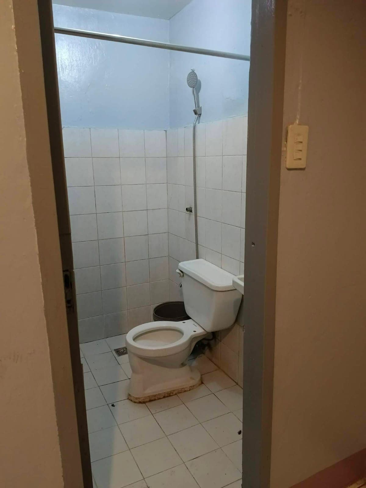 APARTMENT 4 RENT PASAY AREA 30K - photo 1