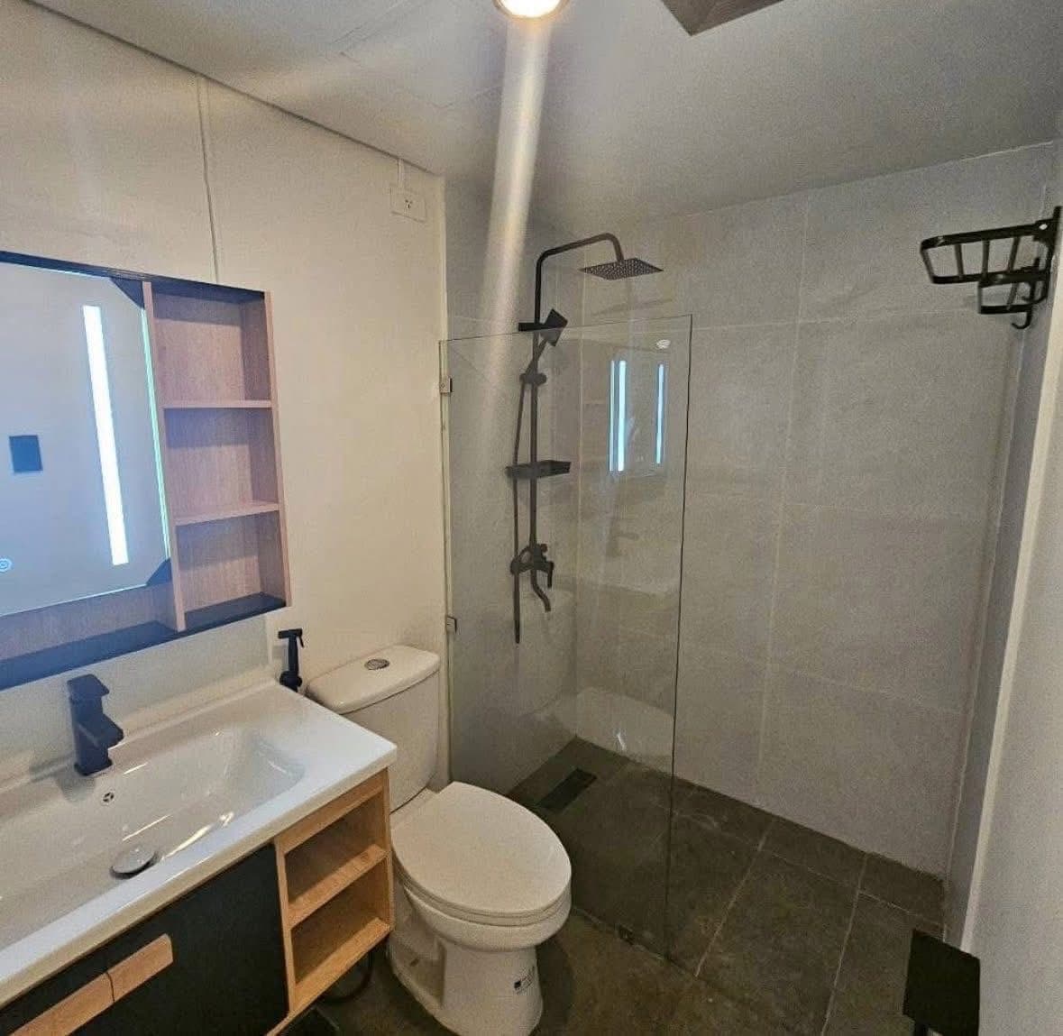 FOR RENT: ₱22,000 including association dues monthly - photo 9