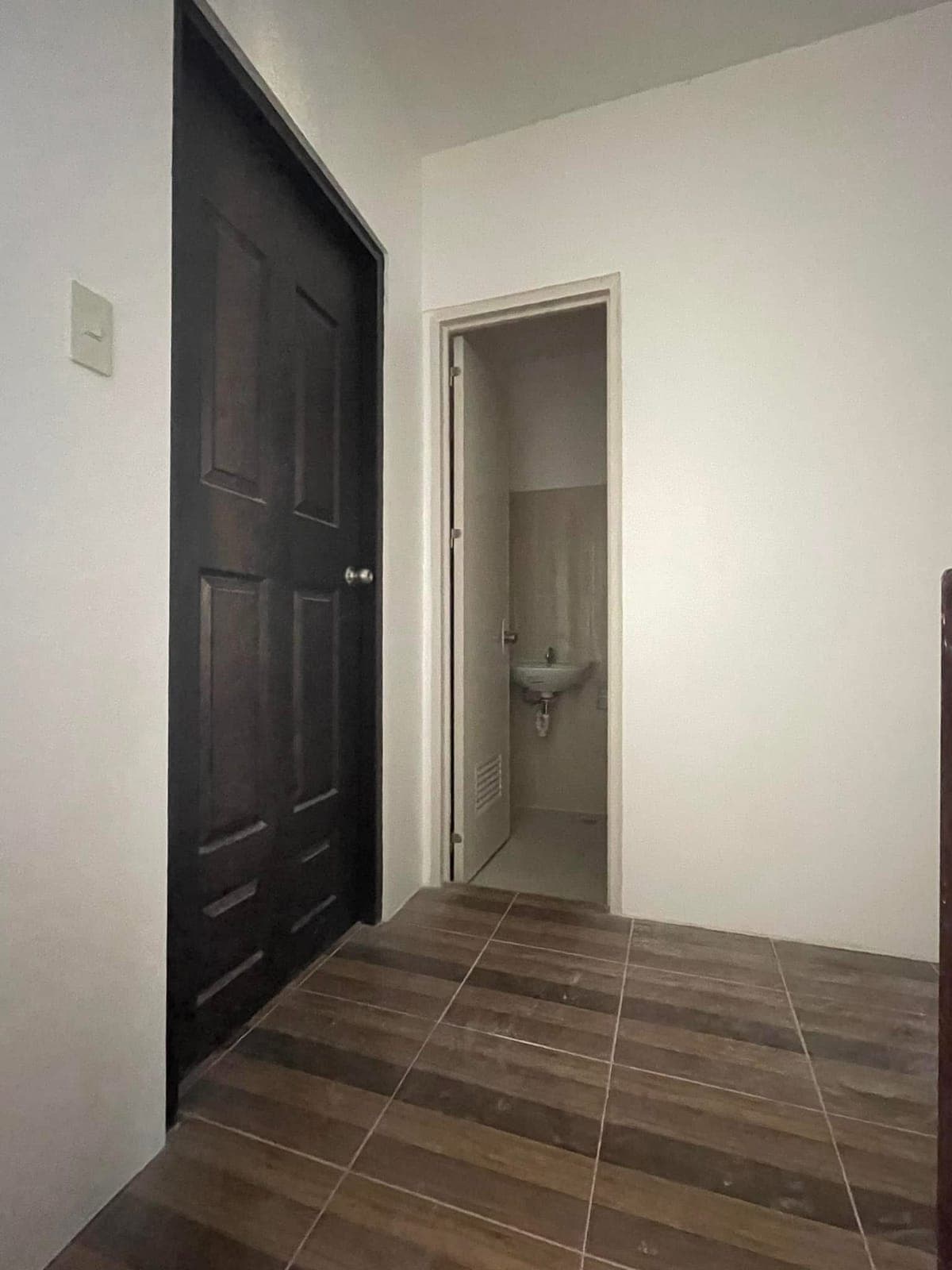 Prime Location - Likod lang ng Fariview Ayala terraces. - photo 2