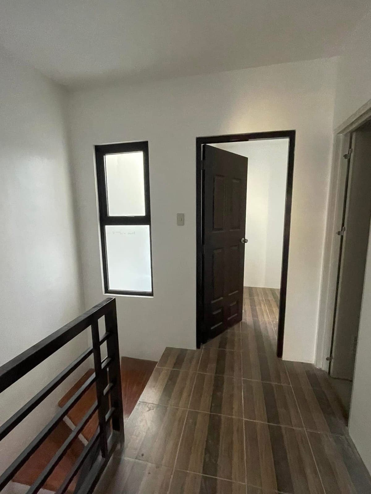 Prime Location - Likod lang ng Fariview Ayala terraces. - photo 3