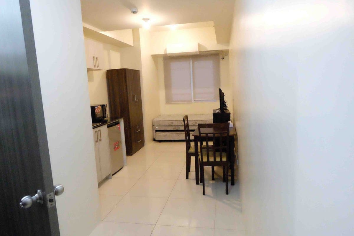Fully Furnished Deluxe Studio Condo Unit For Rent - Unit 1646 Green Residences - photo 8