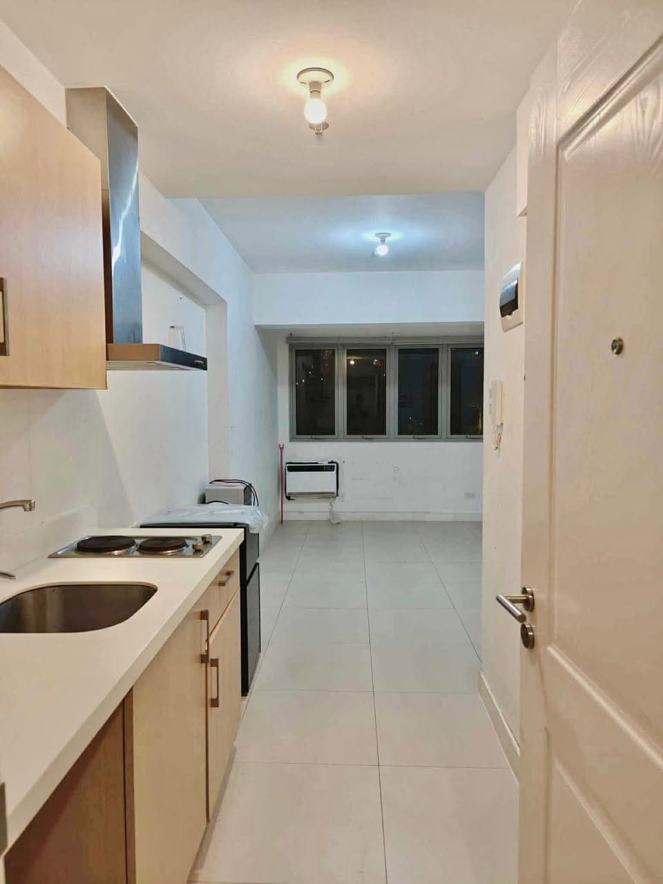 FOR RENT: ₱12,000/month. - Inclusive condo dues - photo 1