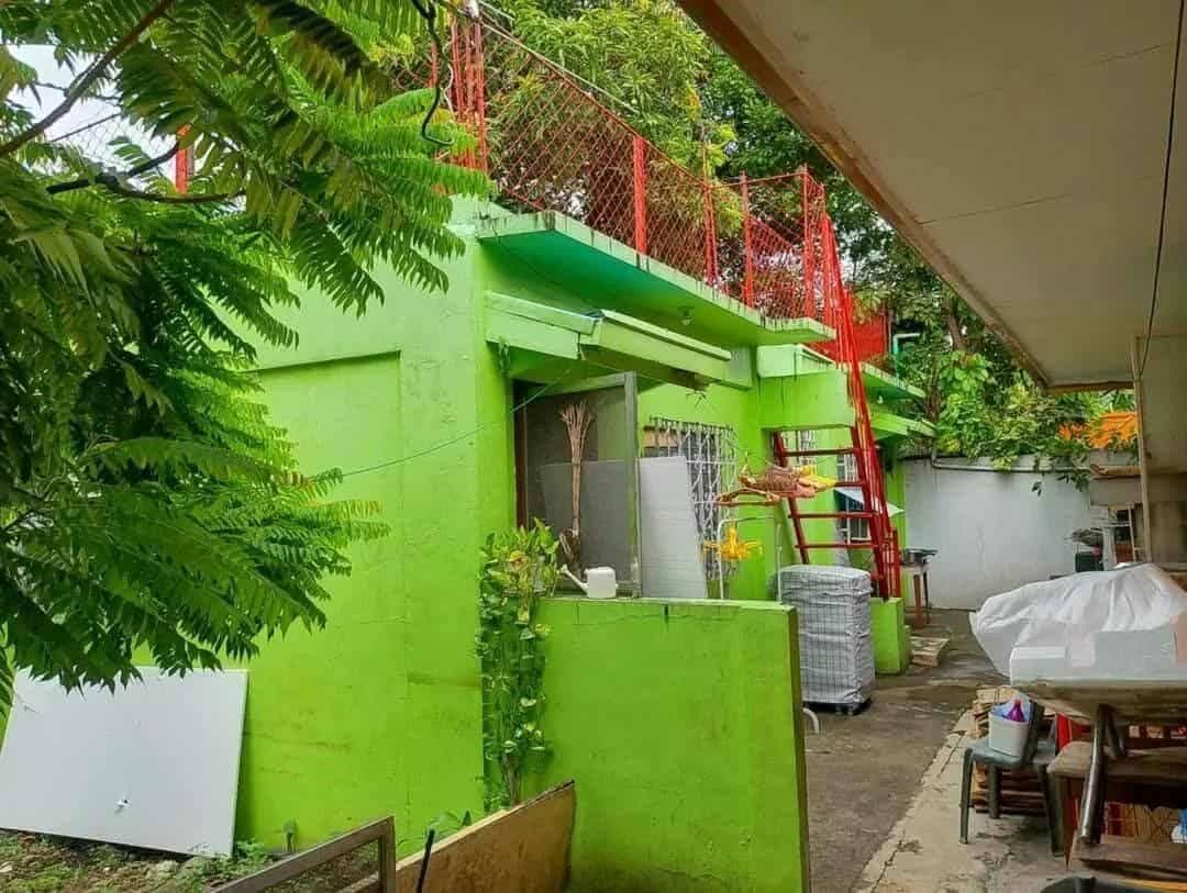 FOR RENT STUDIO TYPED ROOM with Garden and Roofdeck - photo 2