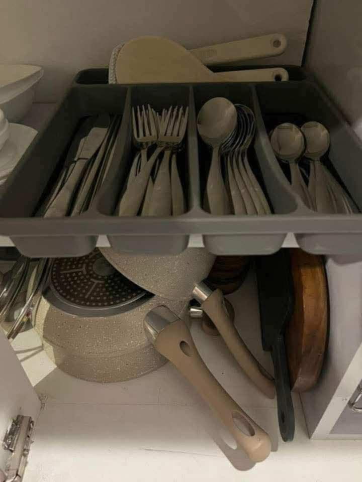 🏢 2BR w/ BALCONY CONDO UNIT FOR RENT - photo 2