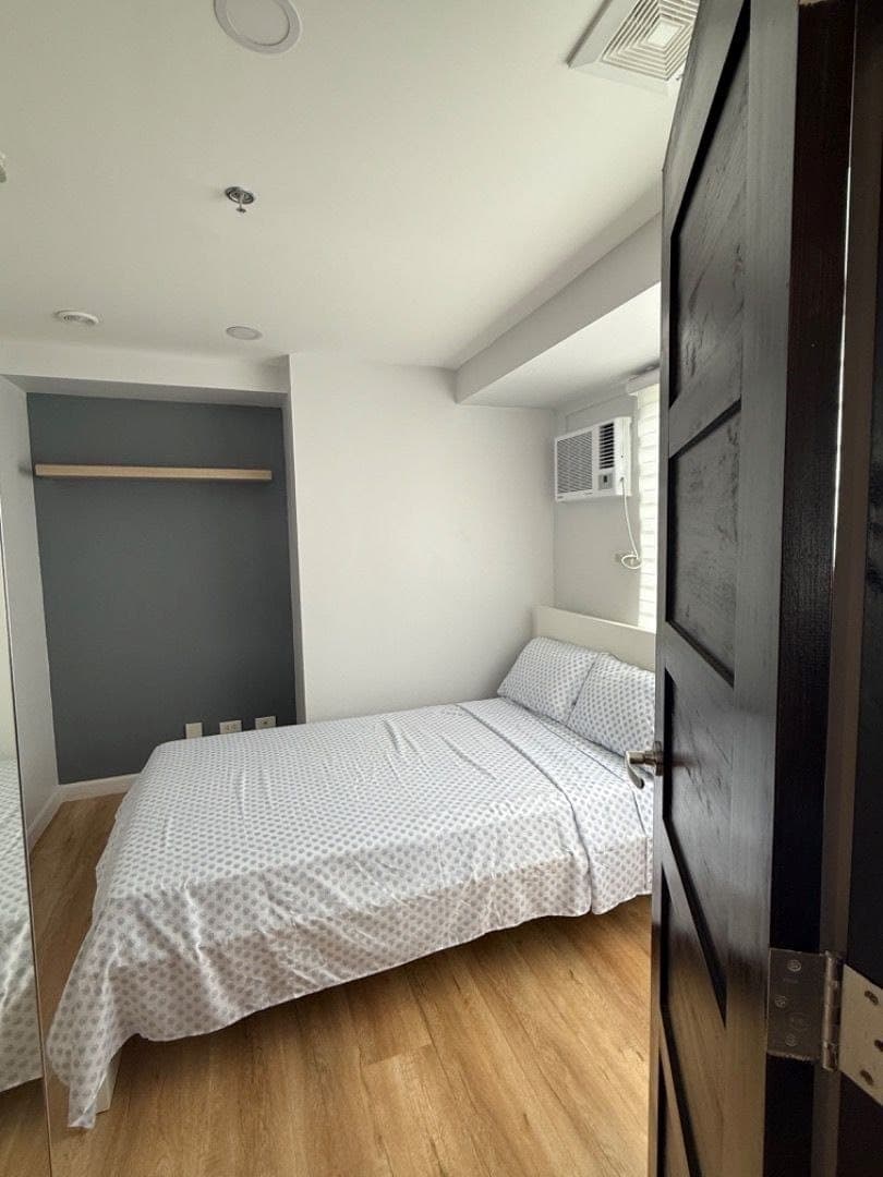 Fully Furnished 2 Bedroom Condo Unit For Rent - 6th Floor Tower 1 Avida Towers Sola - photo 2