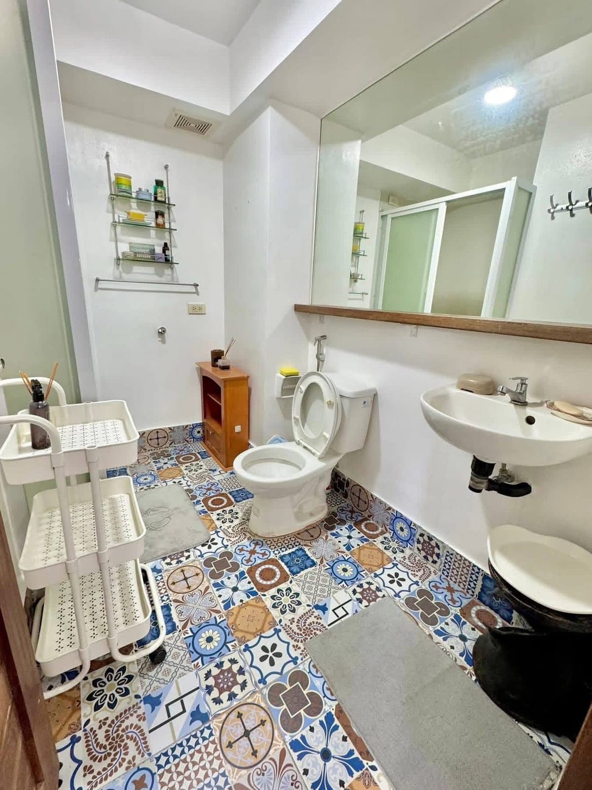 For RENT: 1 bedroom Condo near airport; near LRT2 - photo 3