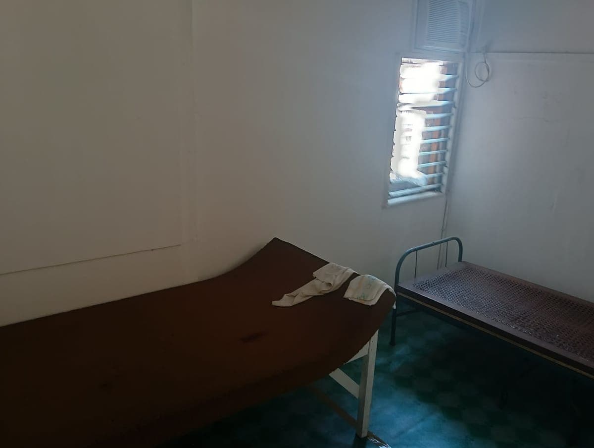 ROOM FOR RENT, NEAR COASTAL ROAD ROXAS. - photo 4