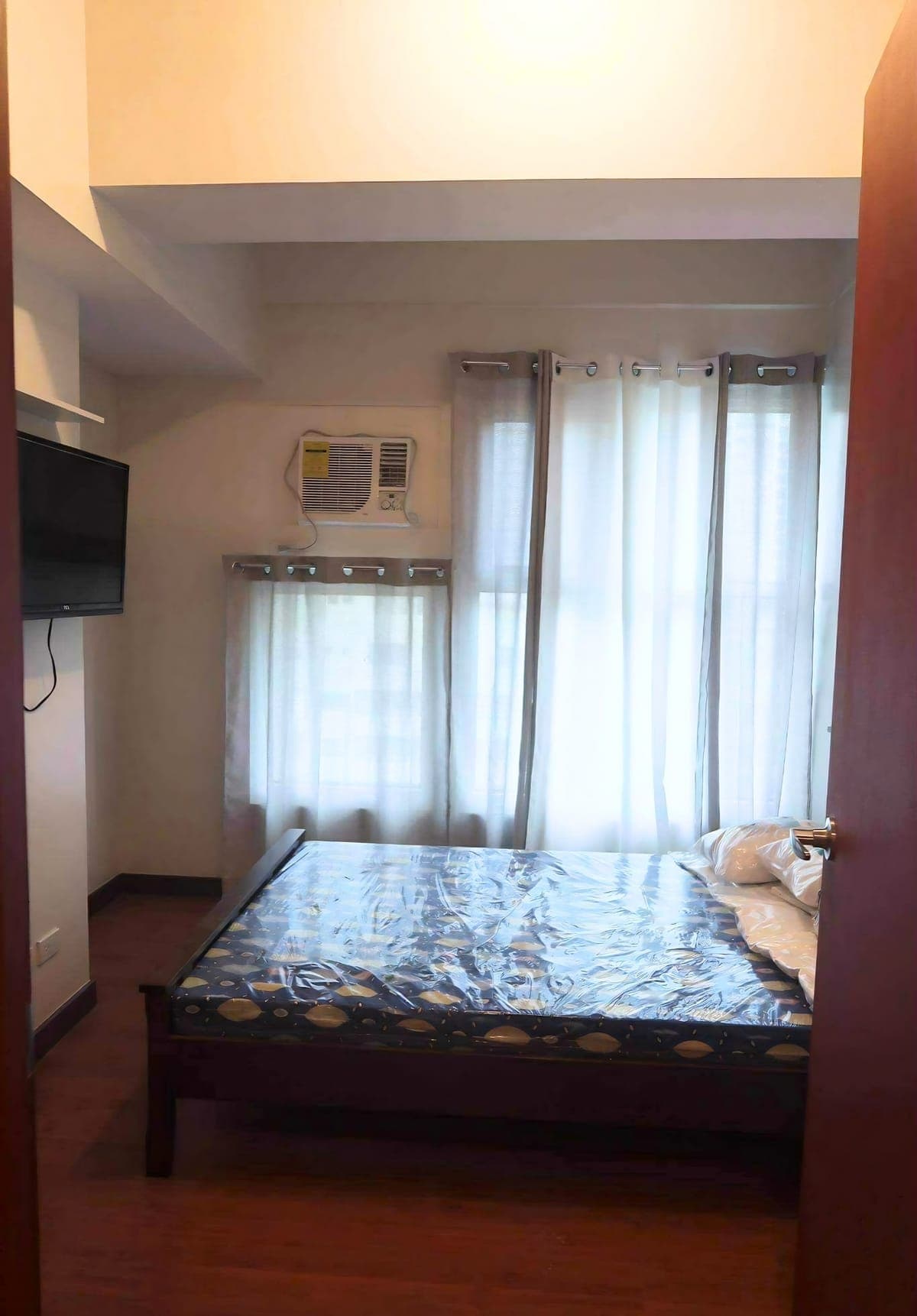 FOR RENT - Paseo de Roces - photo 5