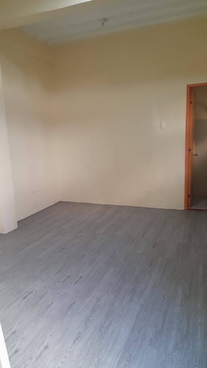 PLEASE READ BEFORE ASKING HOW MUCH!! FOR RENT Studio Type Unit 36 Square Meter Floor Area ( READY FO... - photo 3