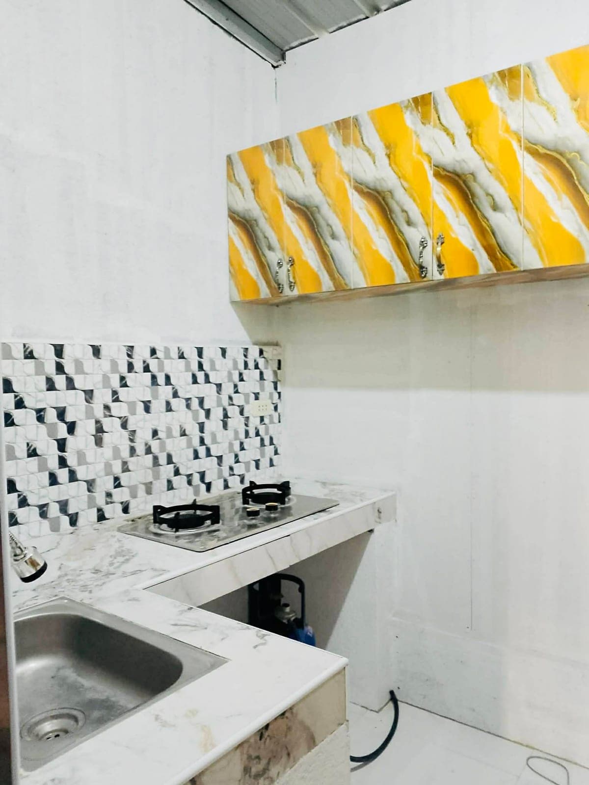 FOR RENT TOWNHOUSE‼️‼️‼️ - photo 2