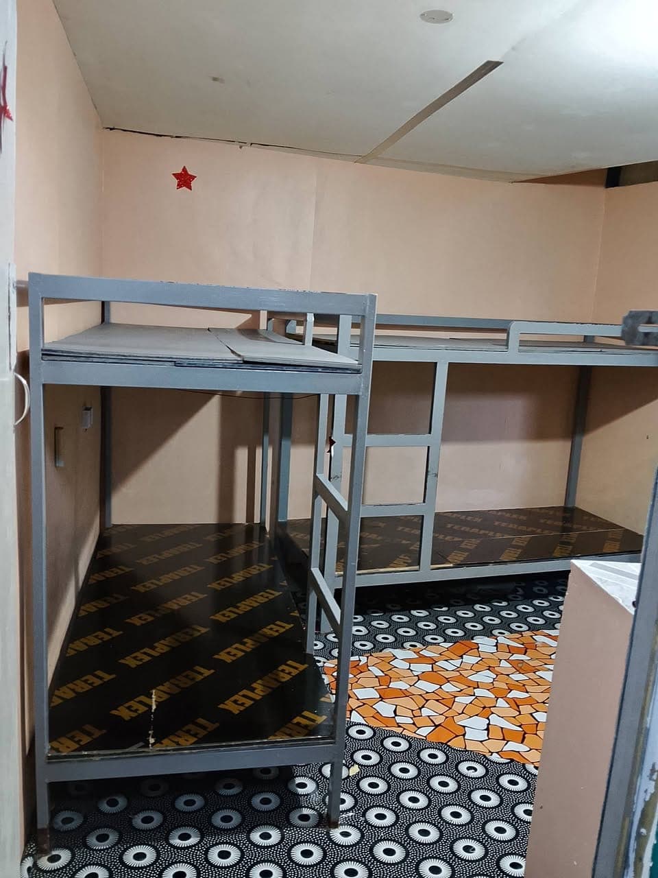 ROOM FOR RENT !!!! - photo 2