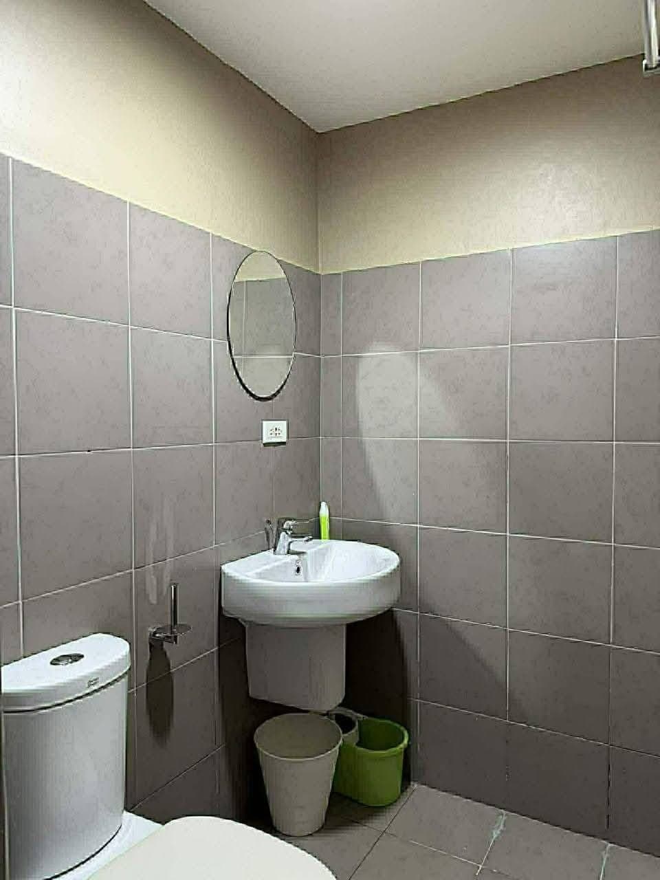 𝐅𝐎𝐑 𝐑𝐄𝐍𝐓 One Bedroom with Balcony Condo in SALCEDO SQUARE - photo 8