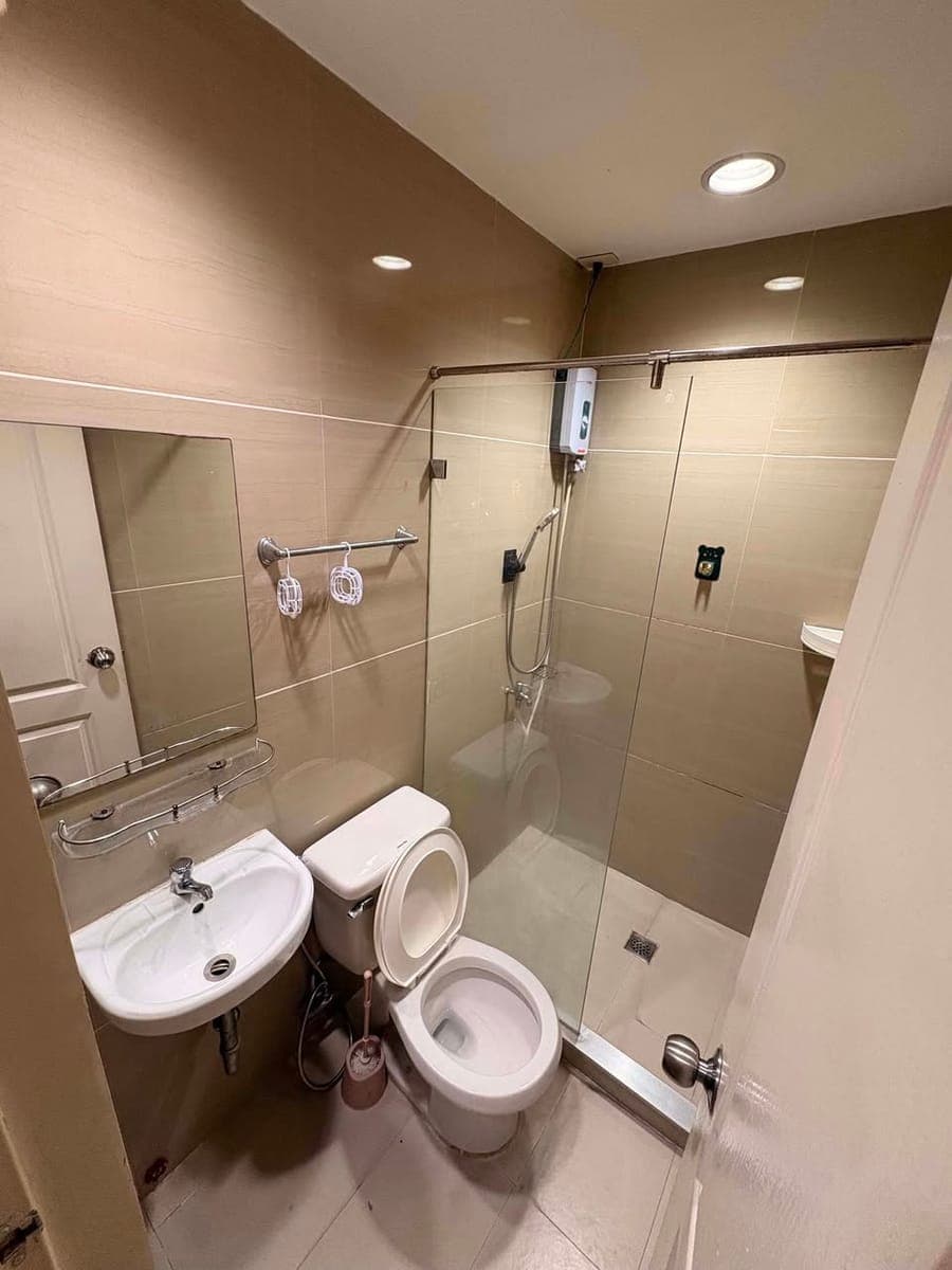 🛏️ LOOKING FOR MALE BEDSPACE? - photo 5