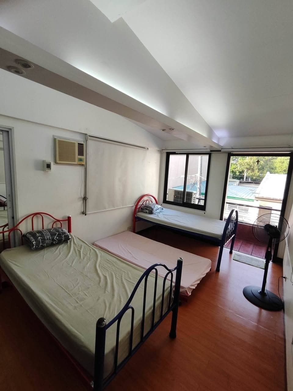 Bedspace for 4k only - photo 1