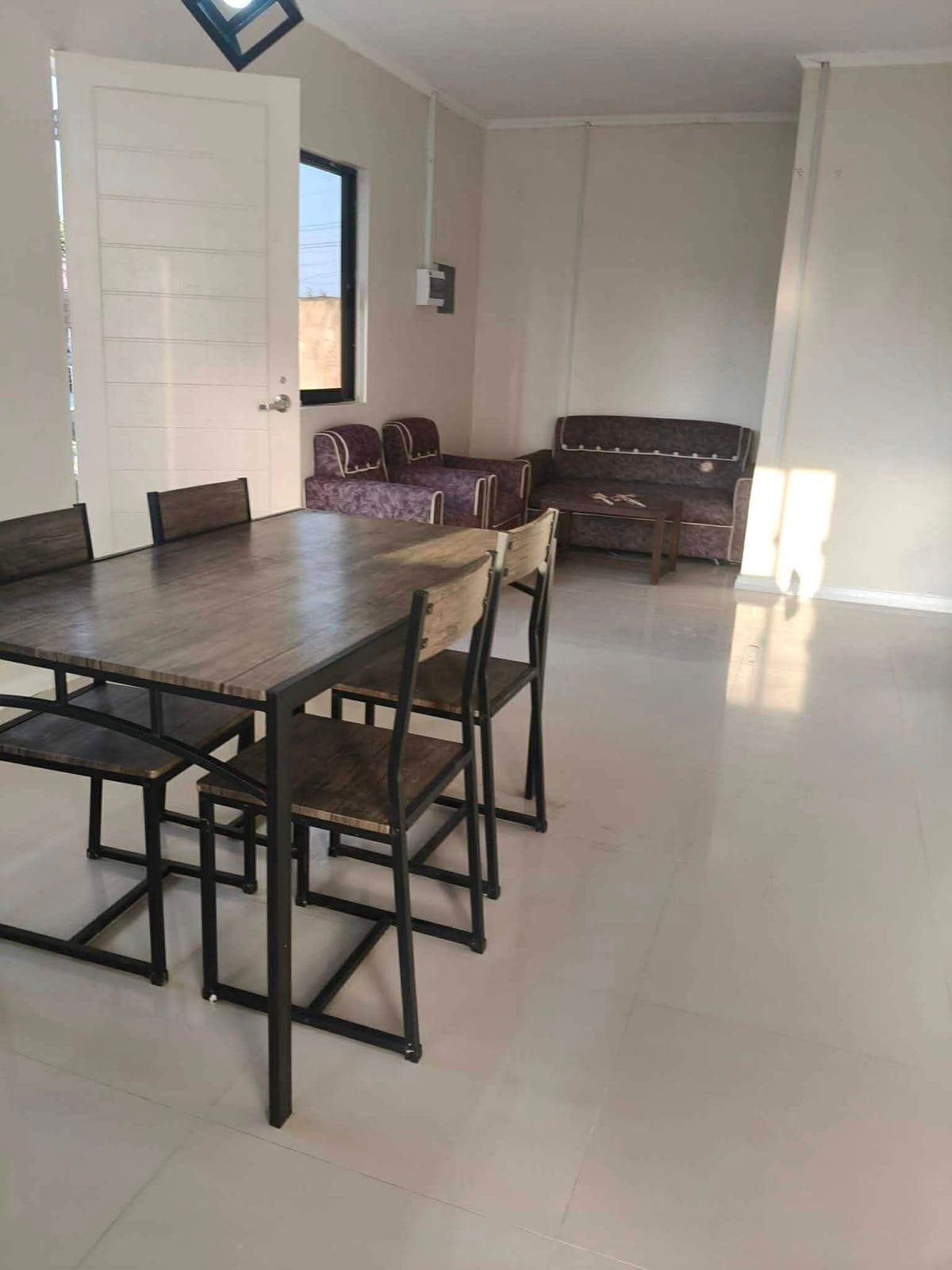 🏡Semi-Furnished House for Rent - photo 9